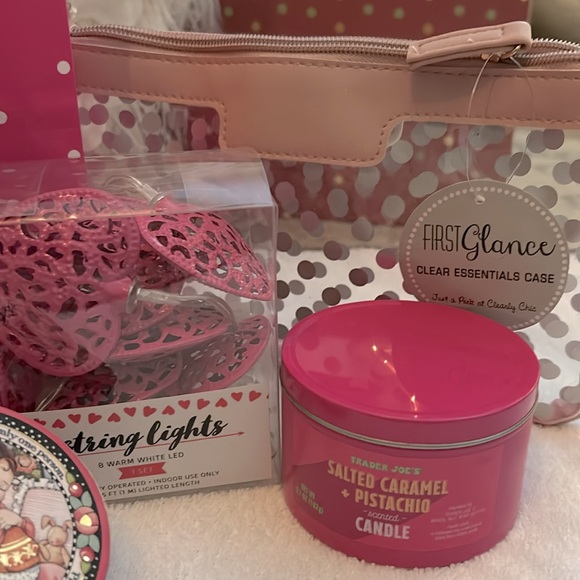 🎁 Pink Christmas or birthday gift bundle - Picture 3 of 3